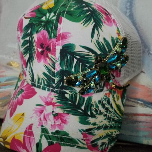 Custom made hats. - Picture 4 of 8